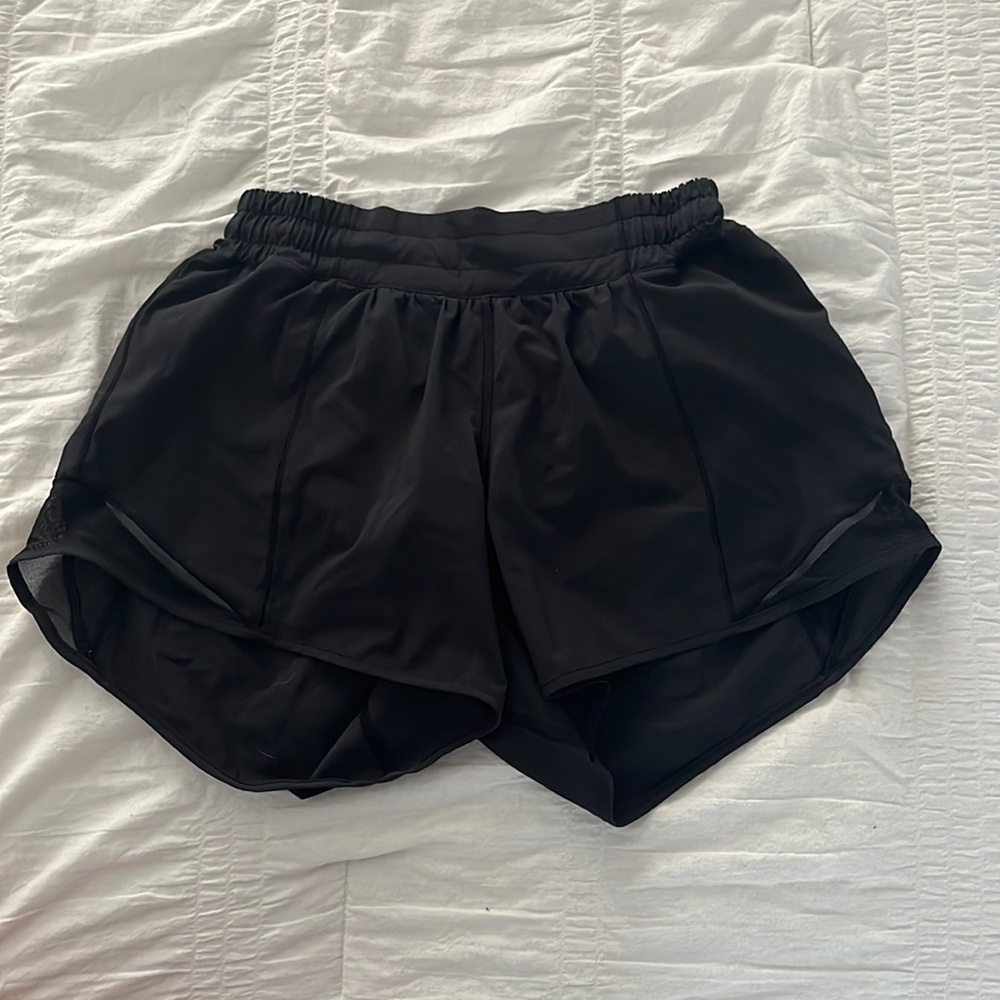 size 4 black lulu hottt hot shorts